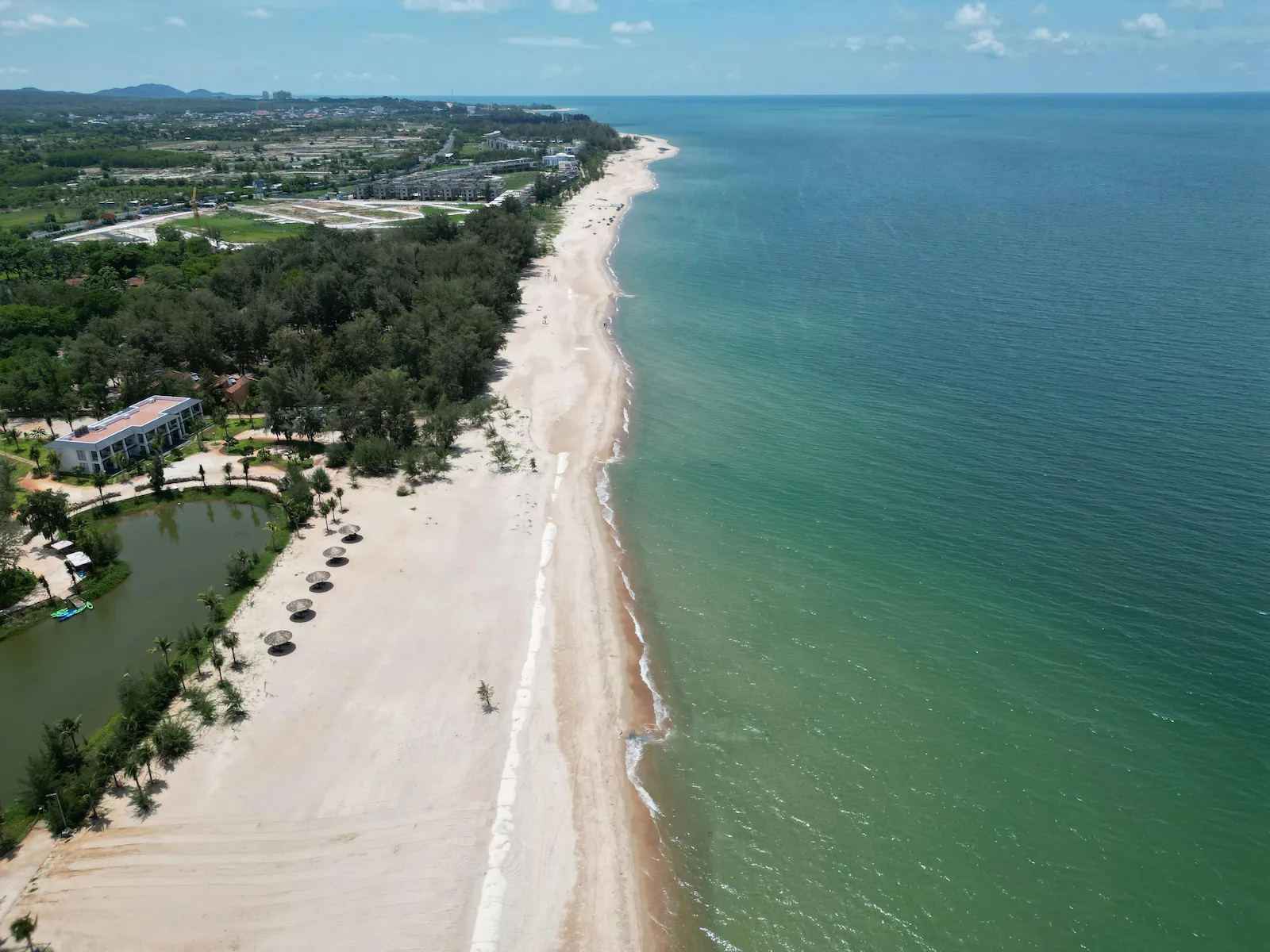 Quiet beach in Ho Tram